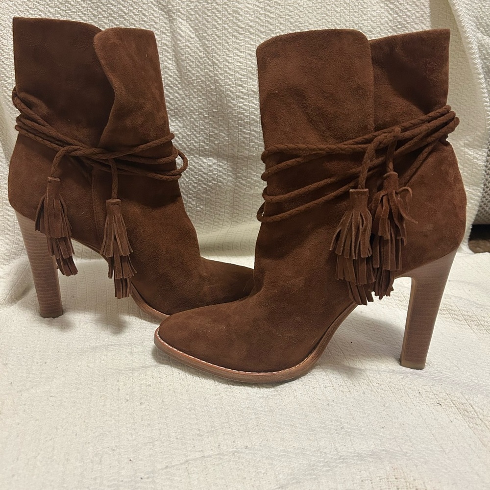 Use to be one of my favorite booties. But need to continue making space.